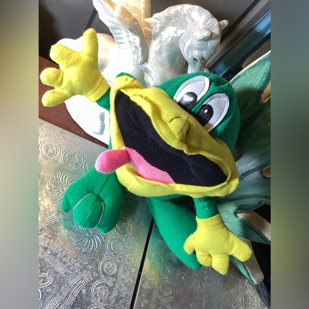 Vintage "Happy Silly Frog" Classic Toy Company Green and Yellow Plush 8 Inches